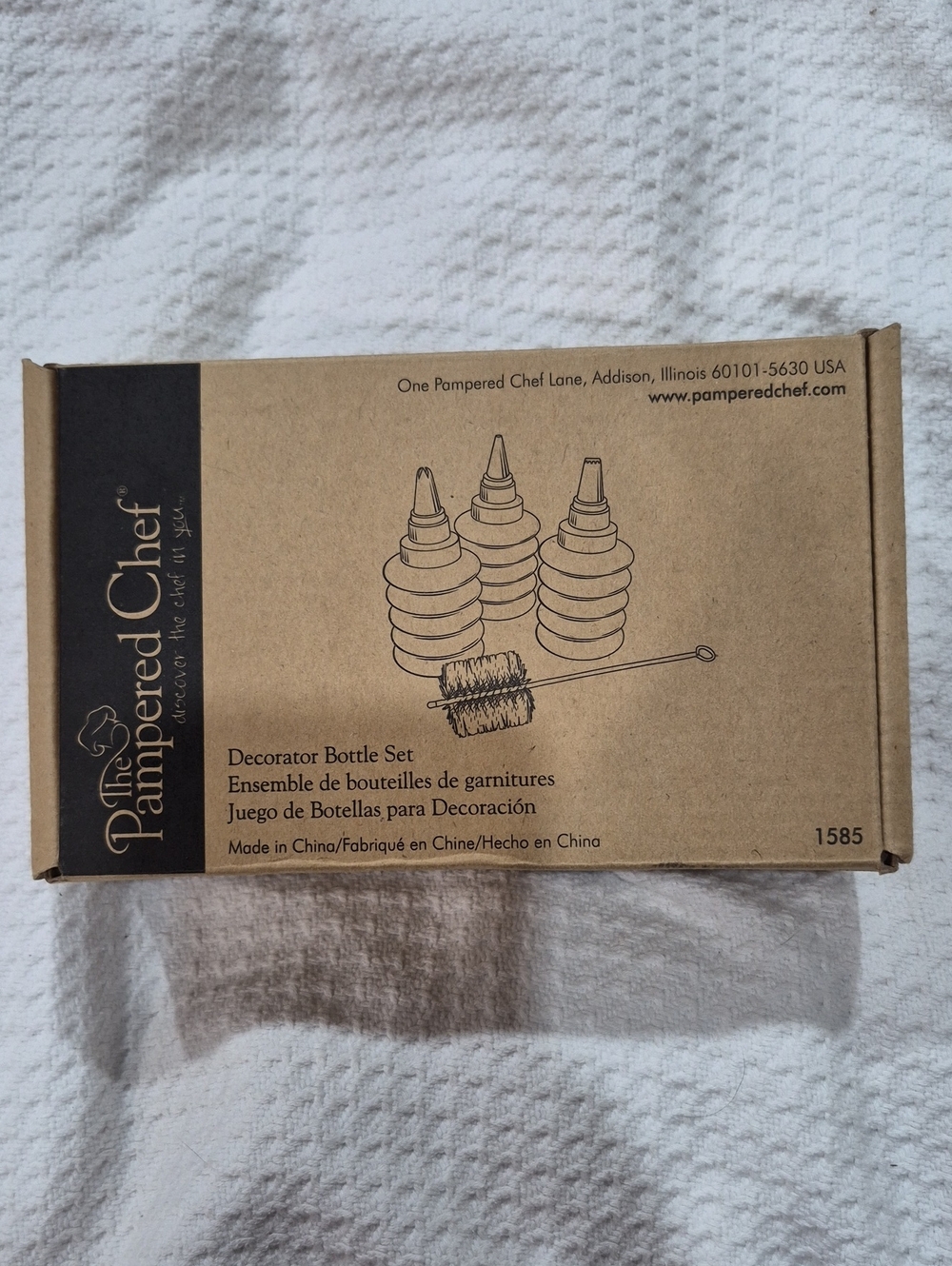 The Pampered Chef Discontinued Decorator Bottle Set w/ 3 Bottles, Tips & Brush